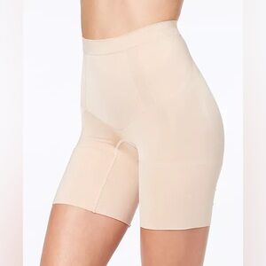 NWT Spanx OnCore Firm Control Mid-Thigh Shaper Shapewear M Medium